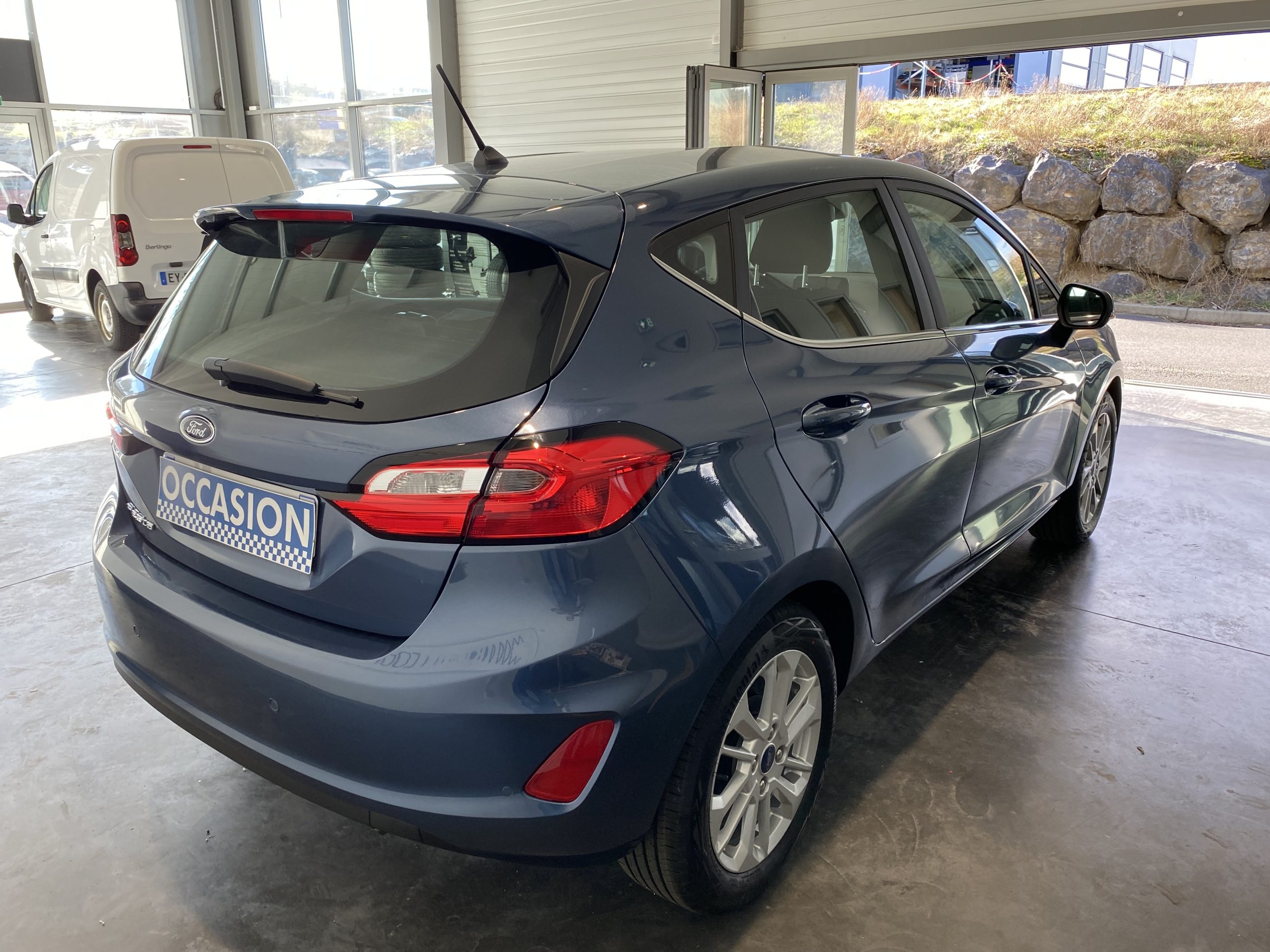 Ford fiesta titanium business 1.0 flexifuel 95 ch ethanol neuve Saintflour autos