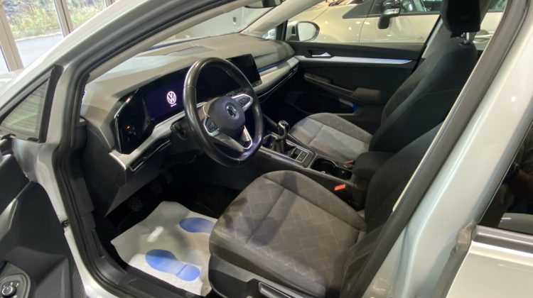 Volkswagen golf 8 life 2.0 tdi 116 ch